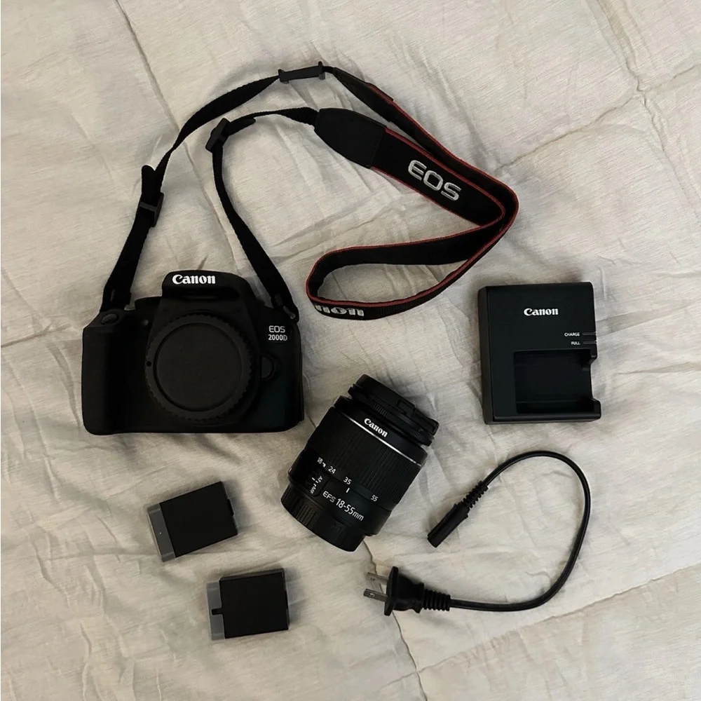 Canon EOS 2000D Black Camera Set with Lens and Charger